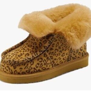 Aerosoles animal print mini Alaska lepoard boots fur fuzzy size 4 kids new